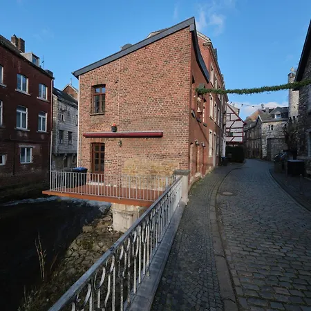 Historische Alte Muehle Direkt An Der Burg *